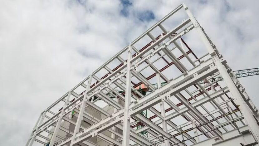 Estrutura de residência em construção, em imagem ilustrativa