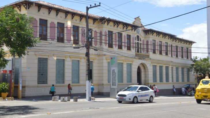 Prédio histórico do IFRN na Avenida Rio Branco em Natal
