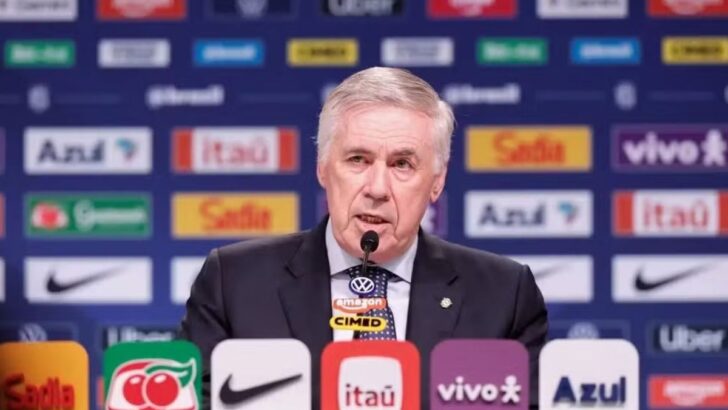 Carlo Ancelotti fala durante entrevista coletiva da seleção brasileira
