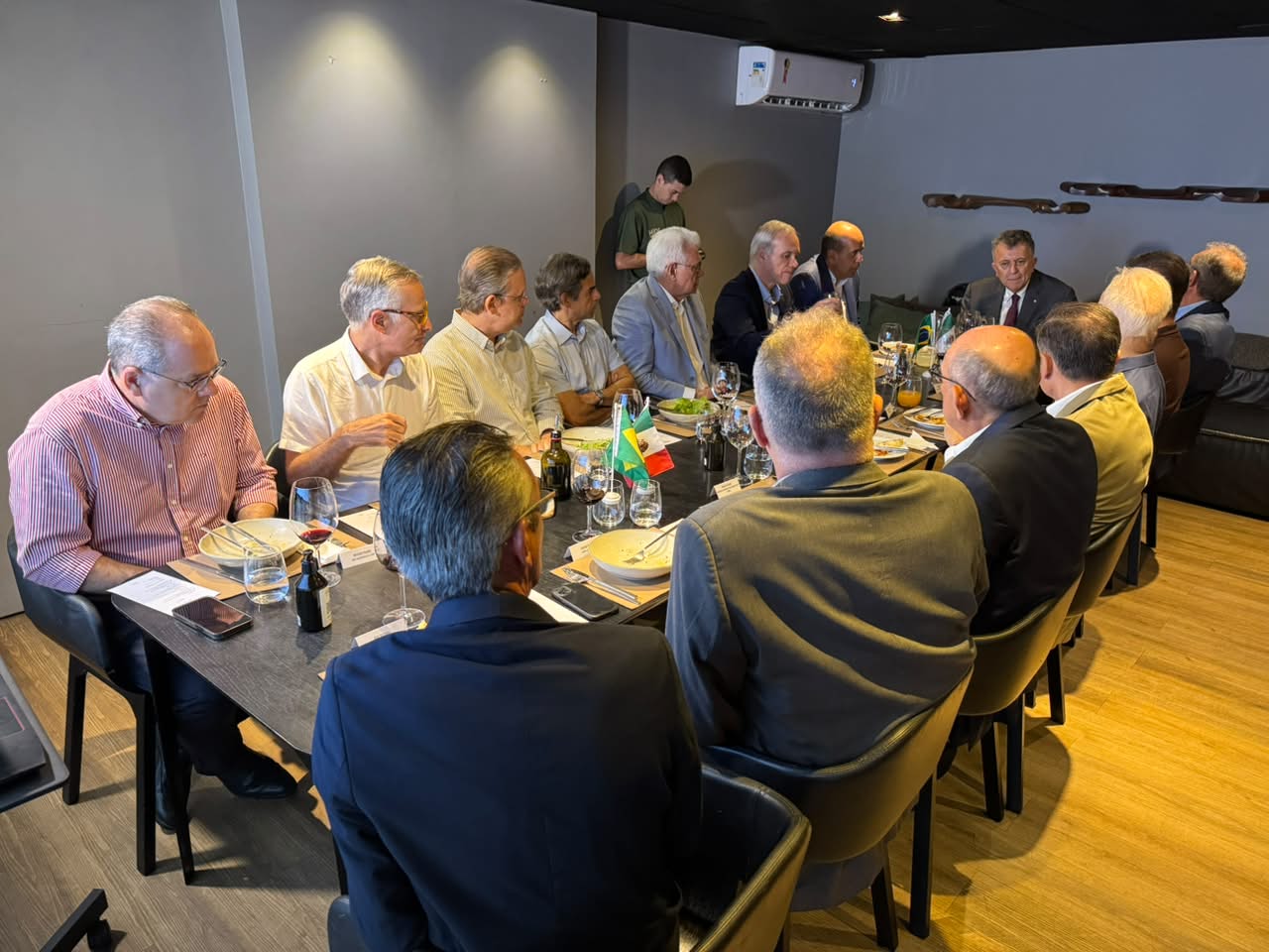 Empresários do RN discutem aproximação comercial com o México em encontro em Natal