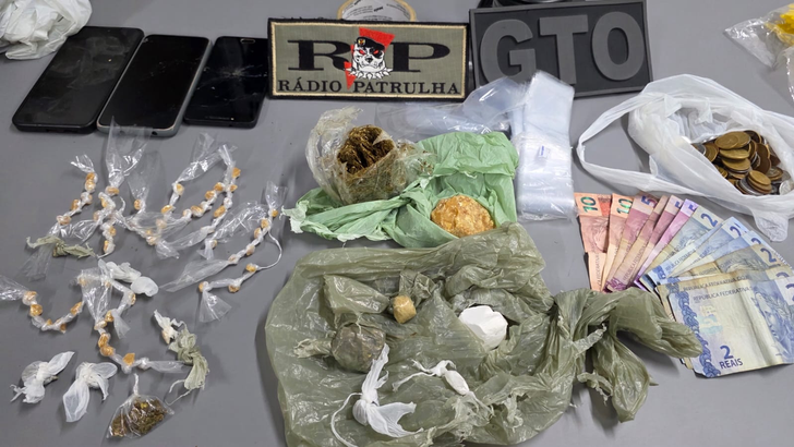 Polícia fecha ponto de venda de drogas e detém dois homens no interior do RN