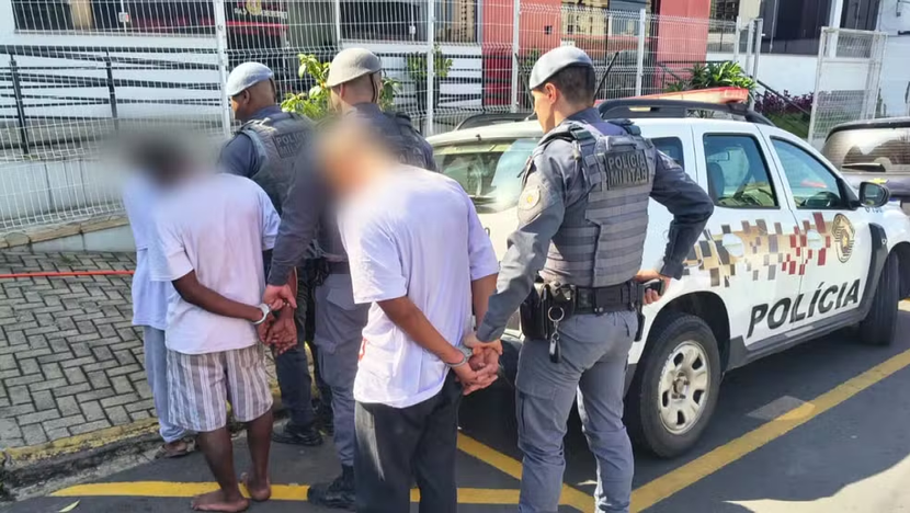 Mãe diz que PM obrigou filho a vestir camisa de Lula e riu: “são menos três votos”