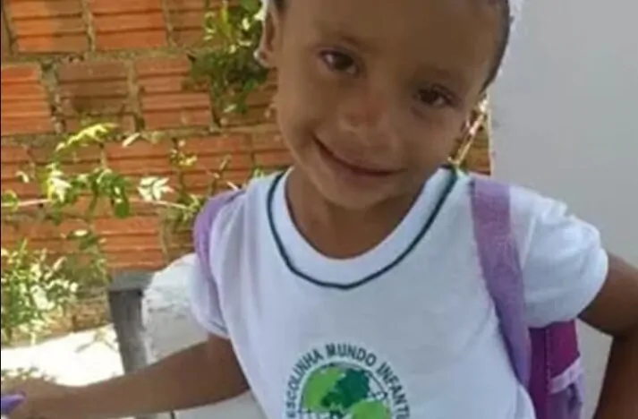 Evelyn Vitória Pereira da Cruz foi morta aos 4 anos em ataque contra a família dela