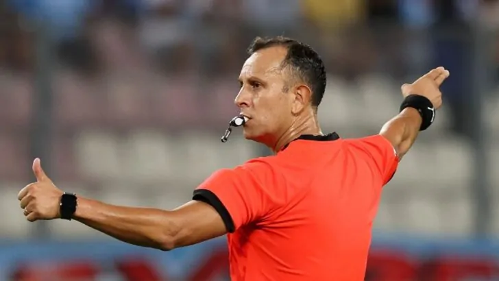 Árbitro argentino vai apitar a final da Libertadores entre Palmeiras e Flamengo